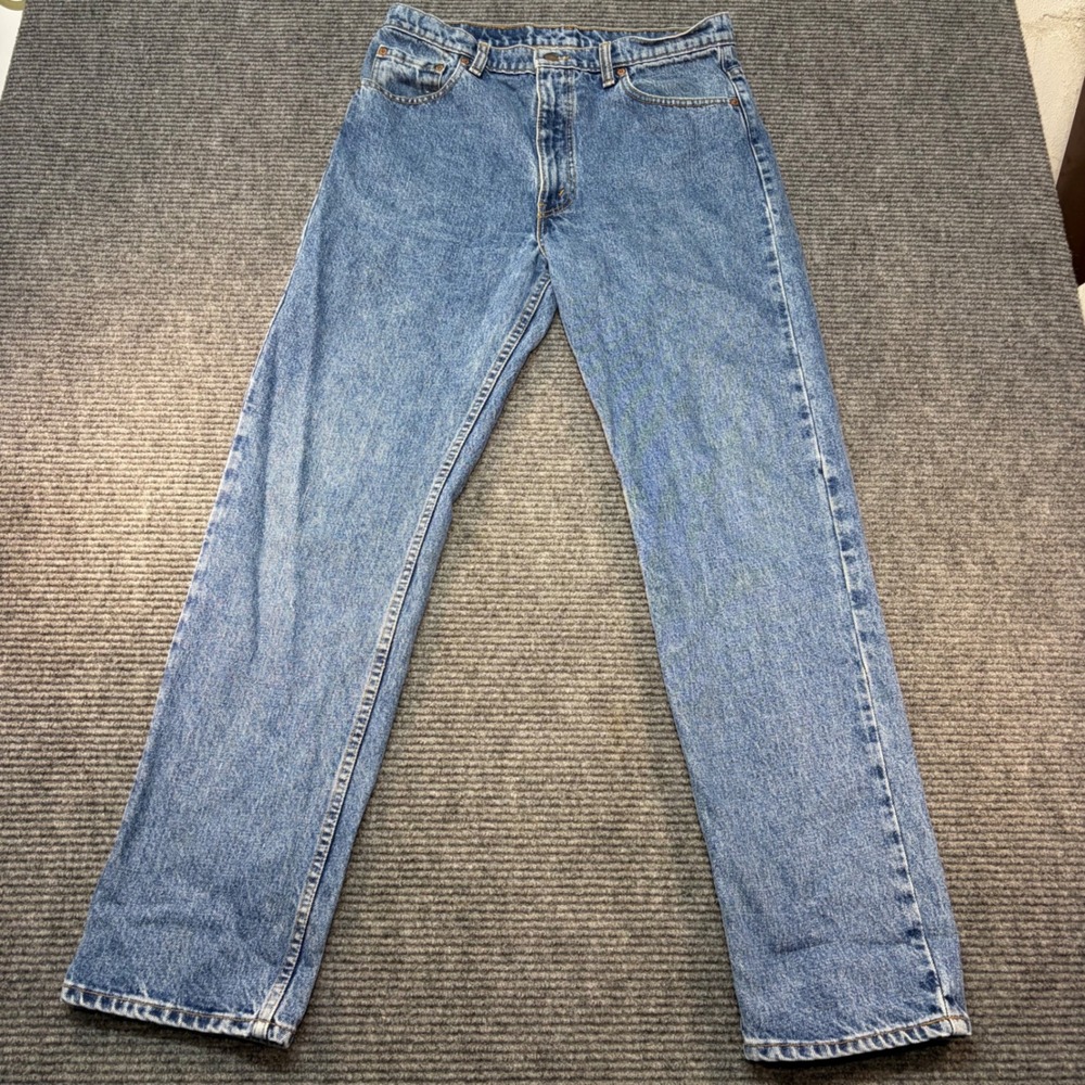 Levis 505 Regular Fit Straight Leg Jeans Mens 36x32 Medium Wash Blue Denim USA